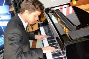 Открытие салона роялей Kawai в Киеве