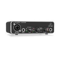Аудіоінтерфейс Behringer UMC22