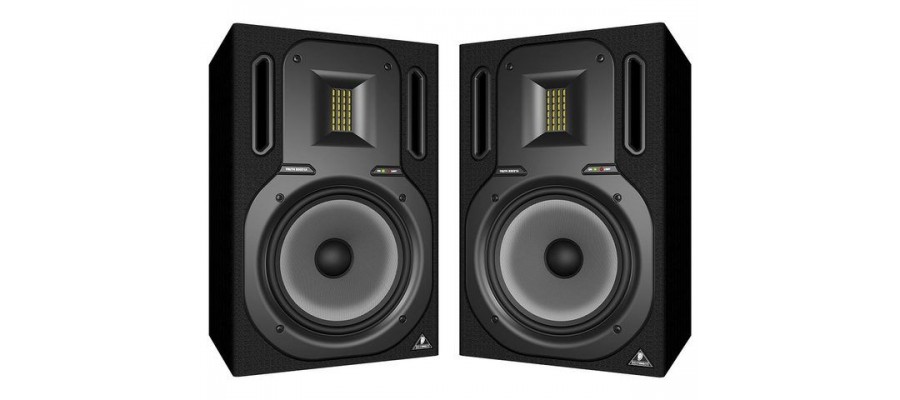 Студійний монітор BEHRINGER B3031A