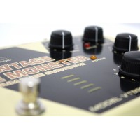 Педаль ефектів Behringer VINTAGE TUBE MONSTER VT999
