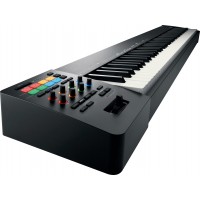 MIDI-клавіатура Roland A-88MKII