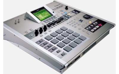 Грувбокс Roland MV8000