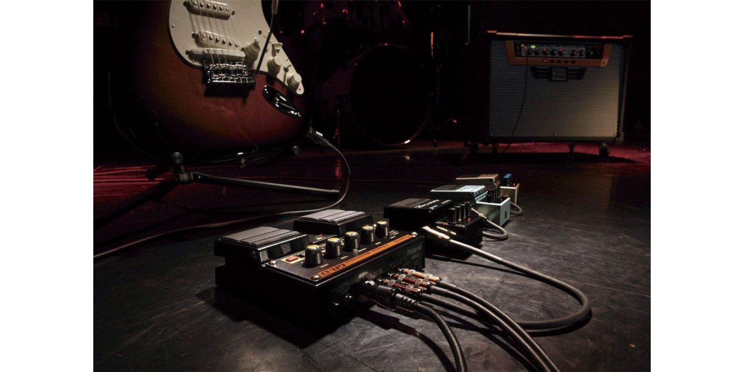Гітарна педаль ROLAND GR-D V-Guitar дисторшн купити у Києві GRD з