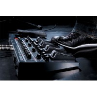 Гітарний процесор ефектів BOSS ME-80 Гітарний процесор ефектів BOSS ME-80