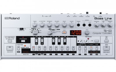 Бас-синтезатор ROLAND TB-03